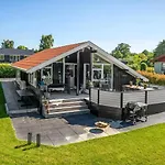 Awesome In Juelsminde With Kitchen Prázdninový dům