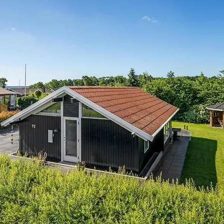 Holiday home Awesome In Juelsminde With Kitchen *