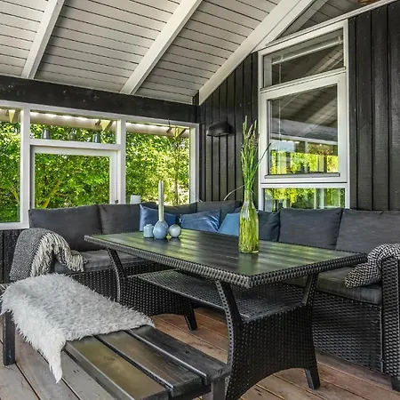 Awesome In Juelsminde With Kitchen Tatil Evi *