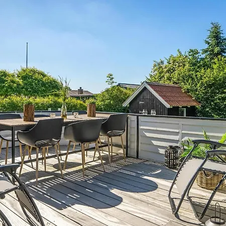 Awesome In Juelsminde With Kitchen Holiday home *