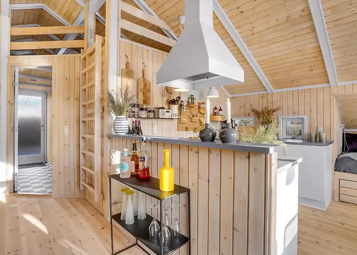 Vakantiehuis Awesome In Juelsminde With Kitchen